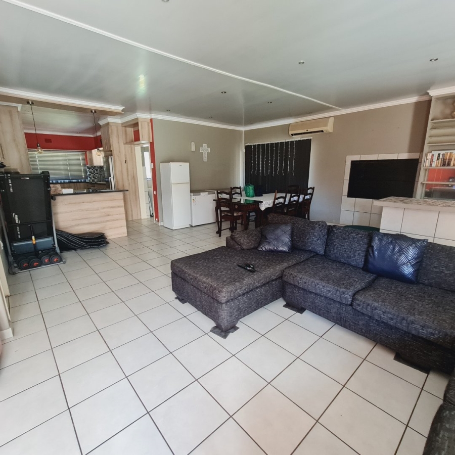 3 Bedroom Property for Sale in Universitas Free State
